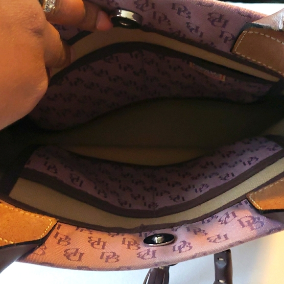 Dooney and Bourke Top Handle Tote - Picture 6 of 7